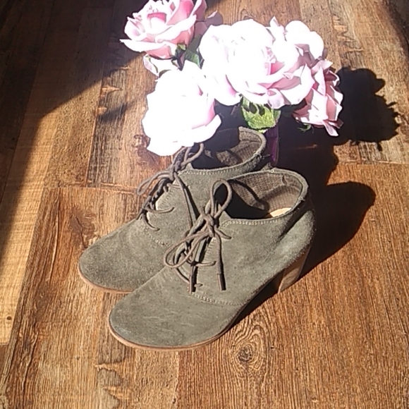 Toms Shoes - TOMS Lunata lace up bootie